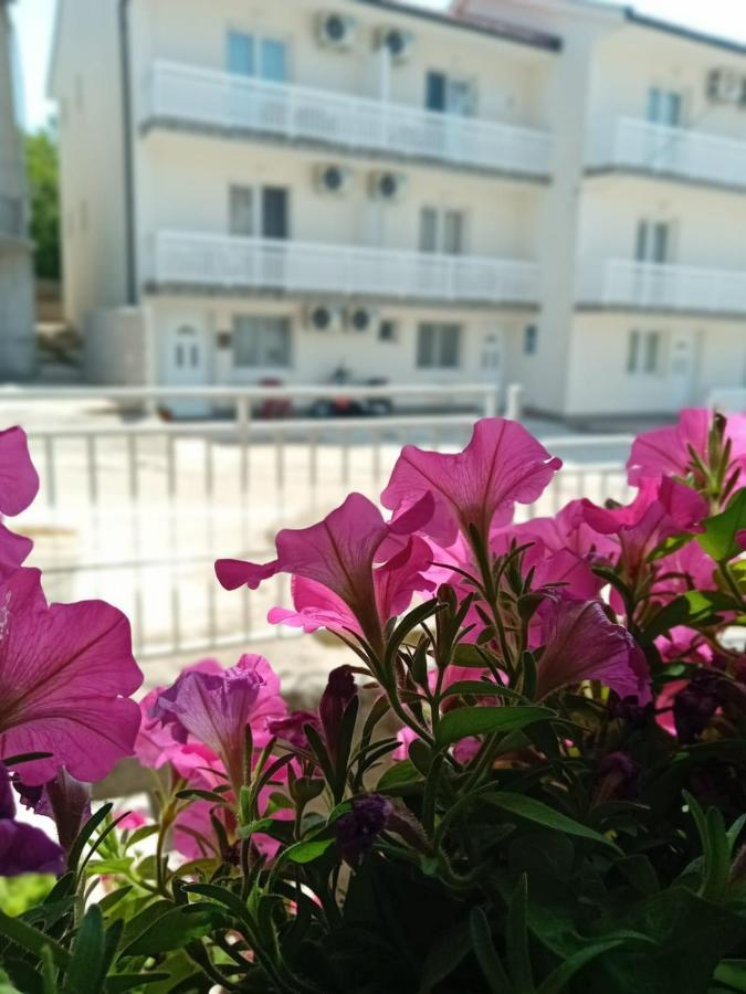 Apartmani Andela Неум Екстериор снимка