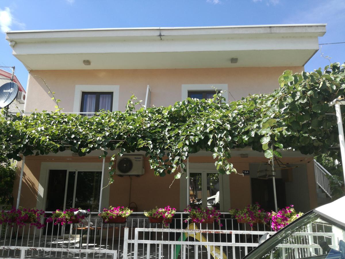 Apartmani Andela Неум Екстериор снимка